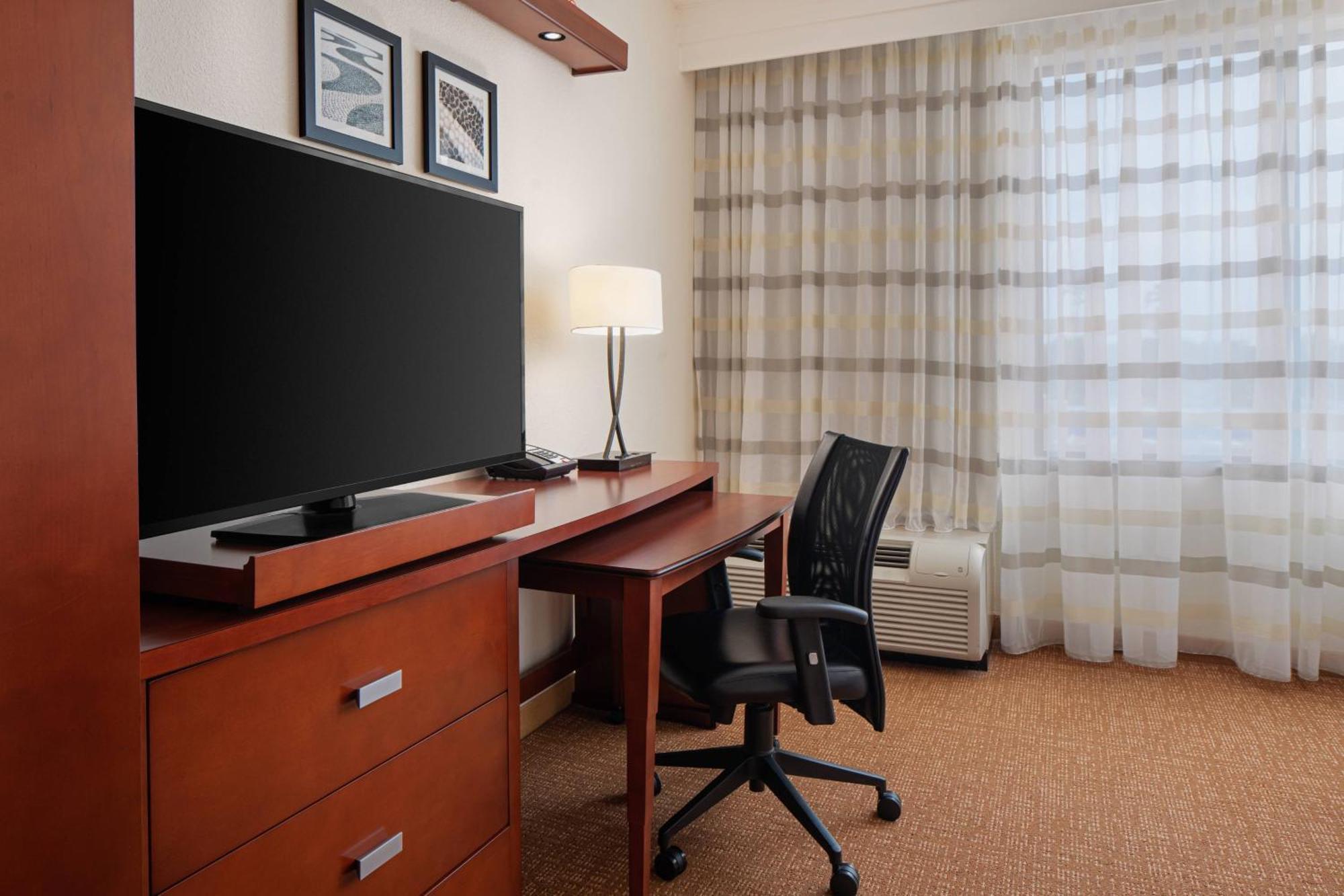 Hotel Courtyard By Marriott Houston Kingwood Kinwood Esterno foto